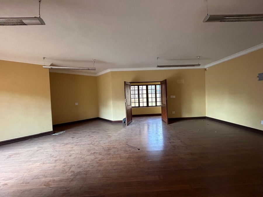 12 Bedroom Property for Sale in Wierda Park Gauteng