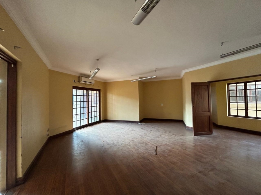 12 Bedroom Property for Sale in Wierda Park Gauteng