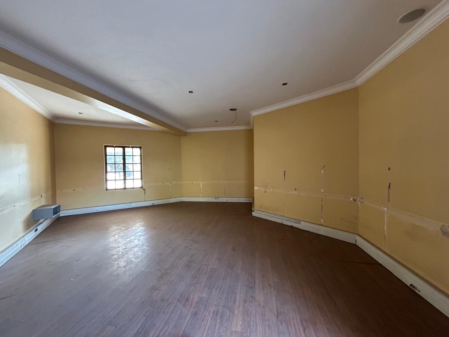 12 Bedroom Property for Sale in Wierda Park Gauteng