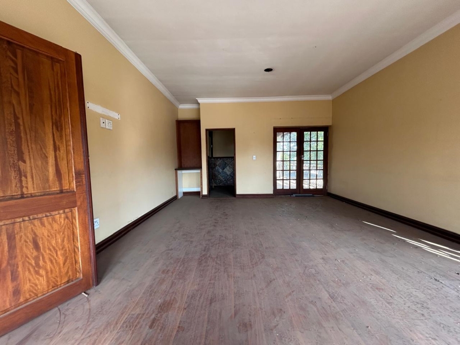 12 Bedroom Property for Sale in Wierda Park Gauteng