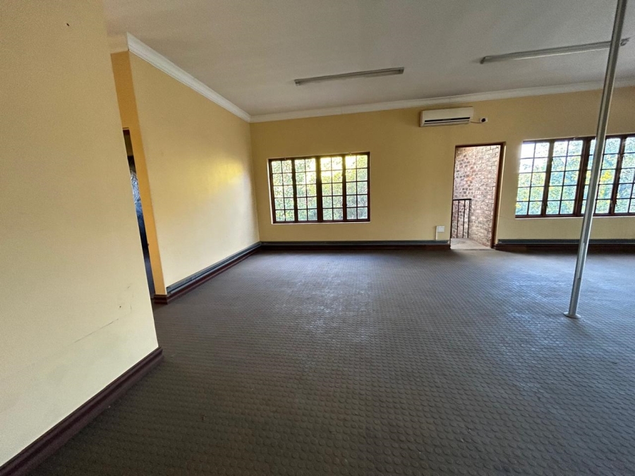 12 Bedroom Property for Sale in Wierda Park Gauteng
