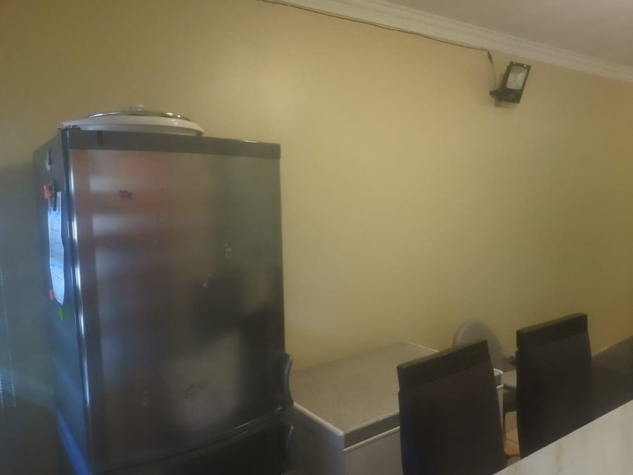 To Let 2 Bedroom Property for Rent in Erasmia Gauteng