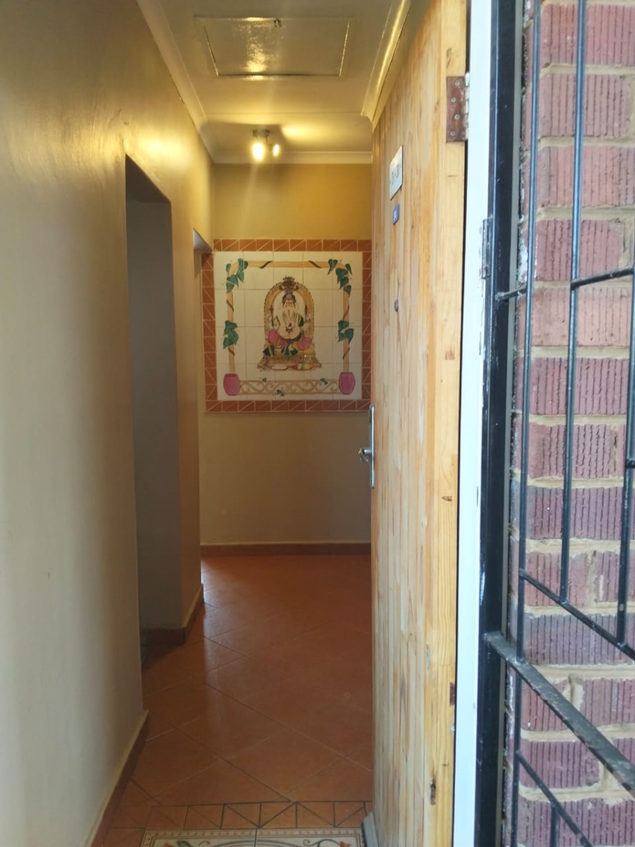 To Let 2 Bedroom Property for Rent in Laudium Gauteng