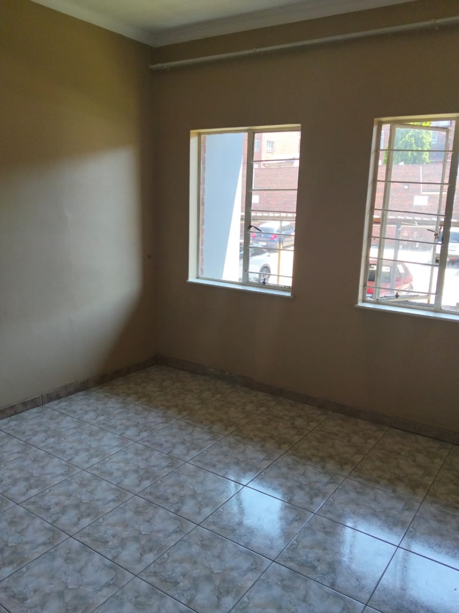 To Let 2 Bedroom Property for Rent in Laudium Gauteng