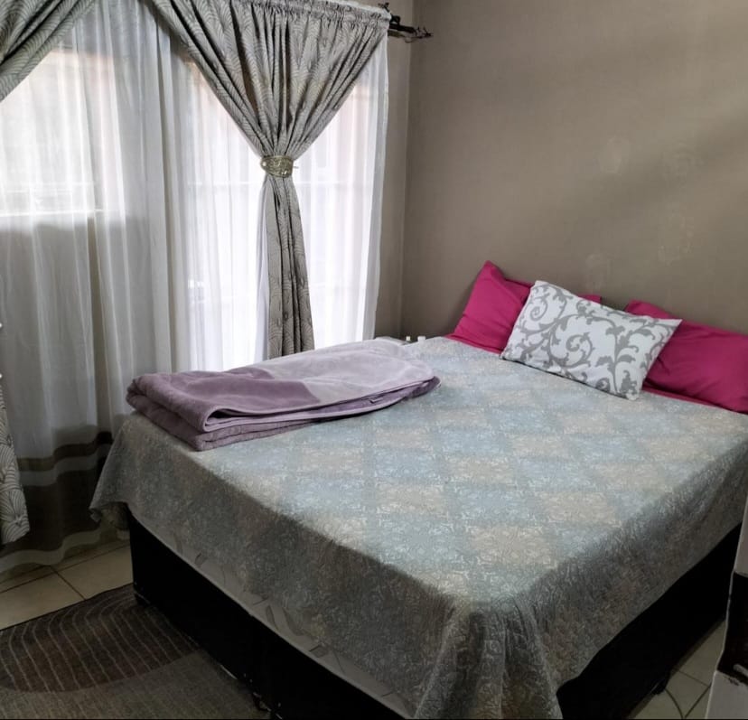To Let 3 Bedroom Property for Rent in Erasmia Gauteng