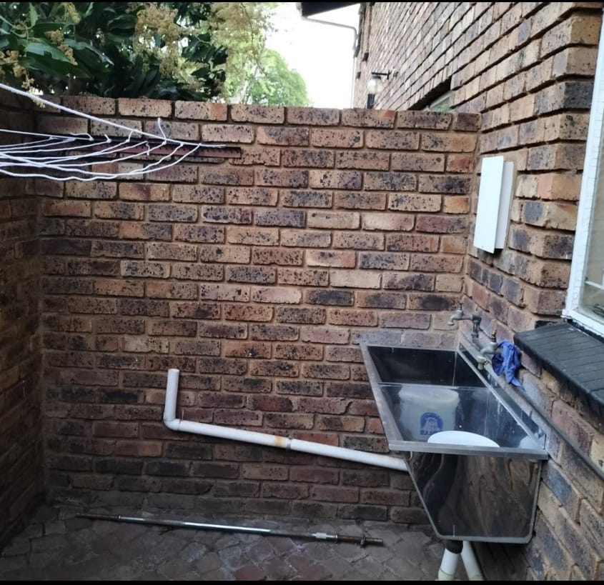 To Let 3 Bedroom Property for Rent in Erasmia Gauteng