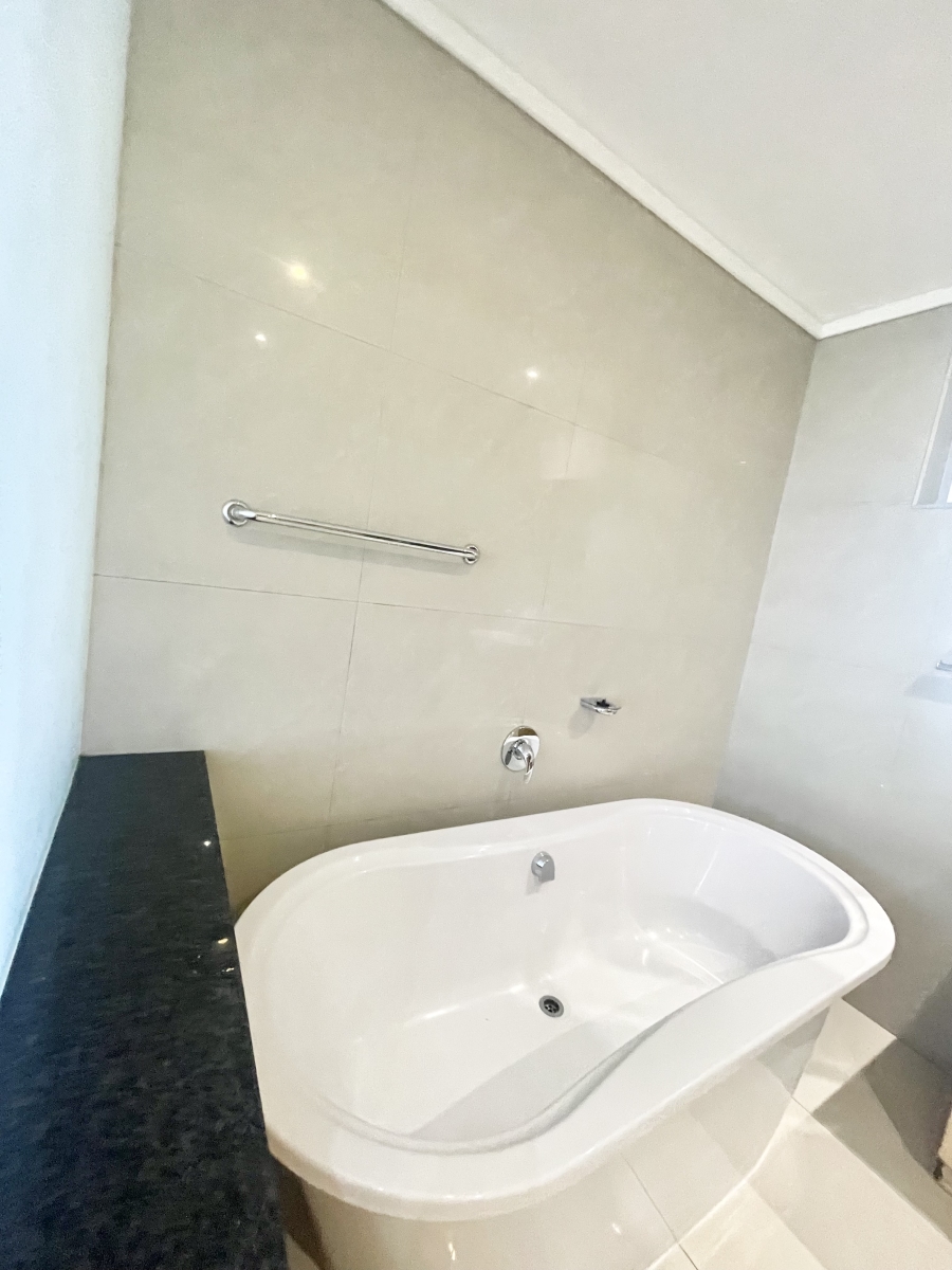 2 Bedroom Property for Sale in Sandown Gauteng