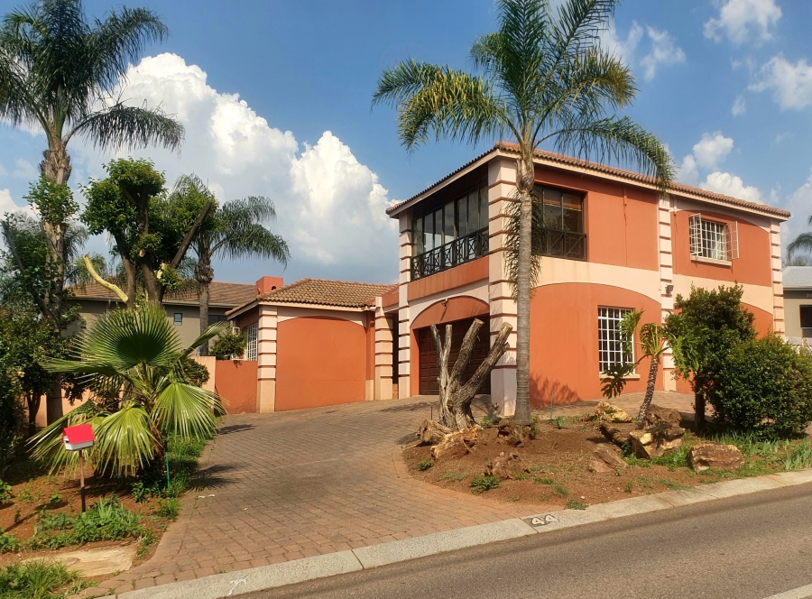 7 Bedroom Property for Sale in Eldo Glen Gauteng