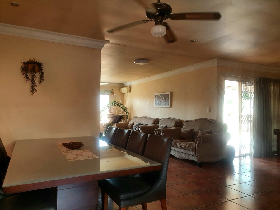 7 Bedroom Property for Sale in Eldo Glen Gauteng