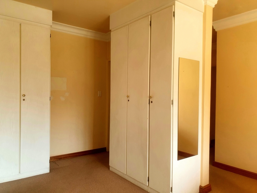 7 Bedroom Property for Sale in Eldo Glen Gauteng