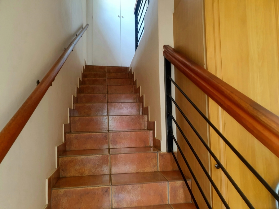 7 Bedroom Property for Sale in Eldo Glen Gauteng