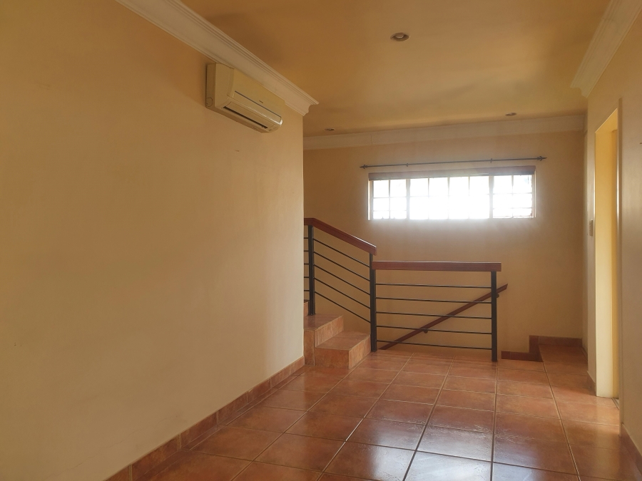 7 Bedroom Property for Sale in Eldo Glen Gauteng