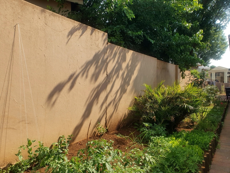 7 Bedroom Property for Sale in Eldo Glen Gauteng