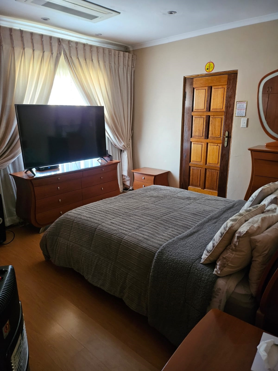 4 Bedroom Property for Sale in Erasmia Gauteng