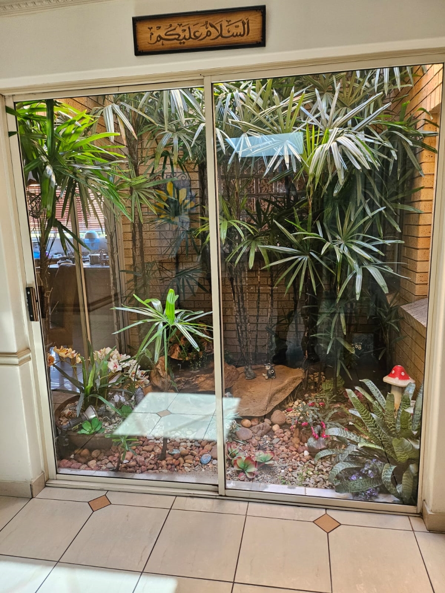 4 Bedroom Property for Sale in Erasmia Gauteng