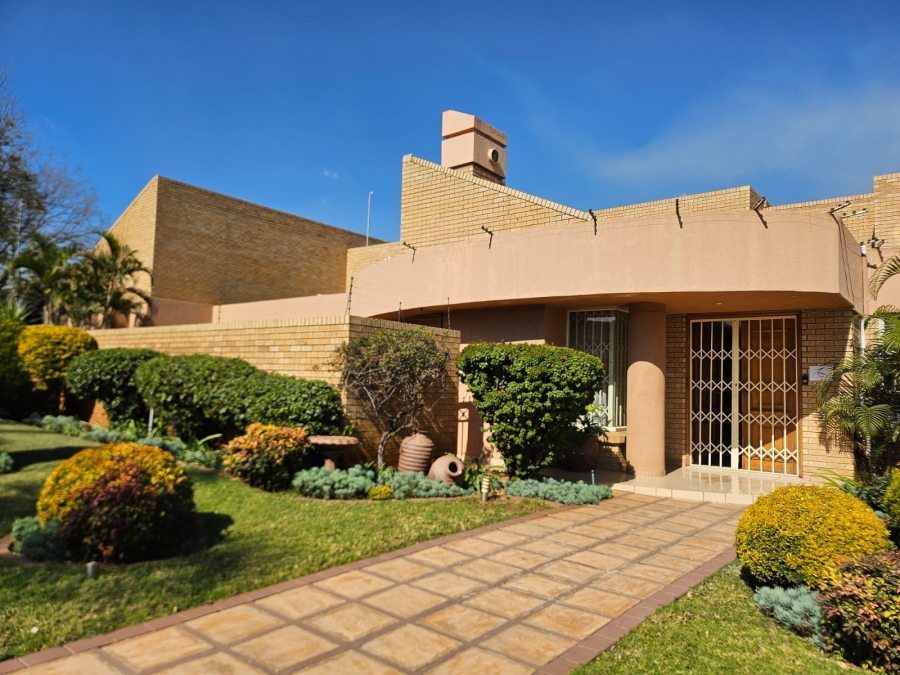 4 Bedroom Property for Sale in Erasmia Gauteng