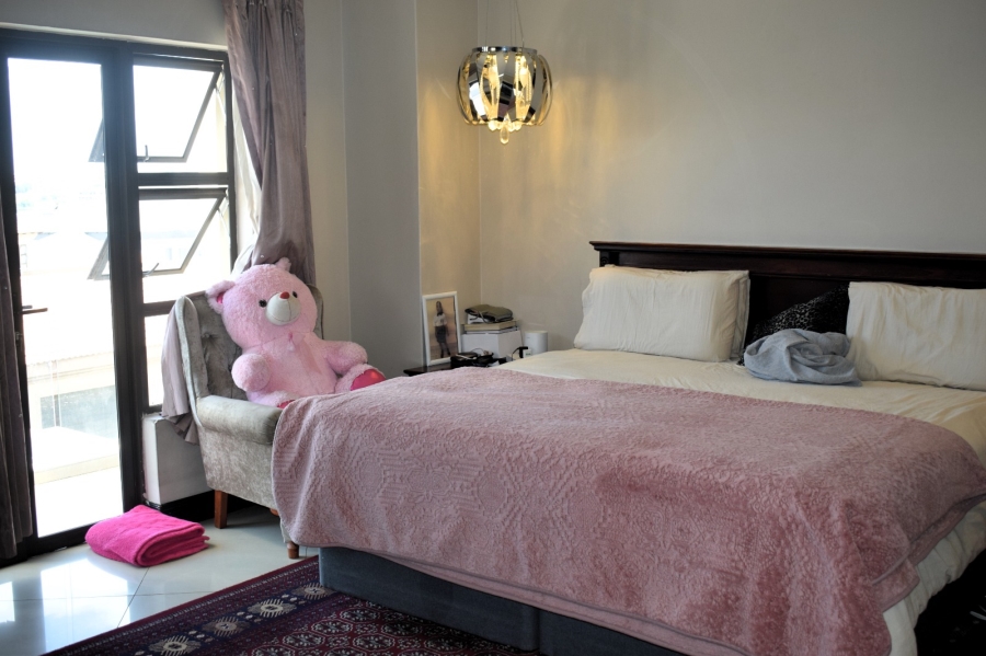 4 Bedroom Property for Sale in Kosmosdal Gauteng