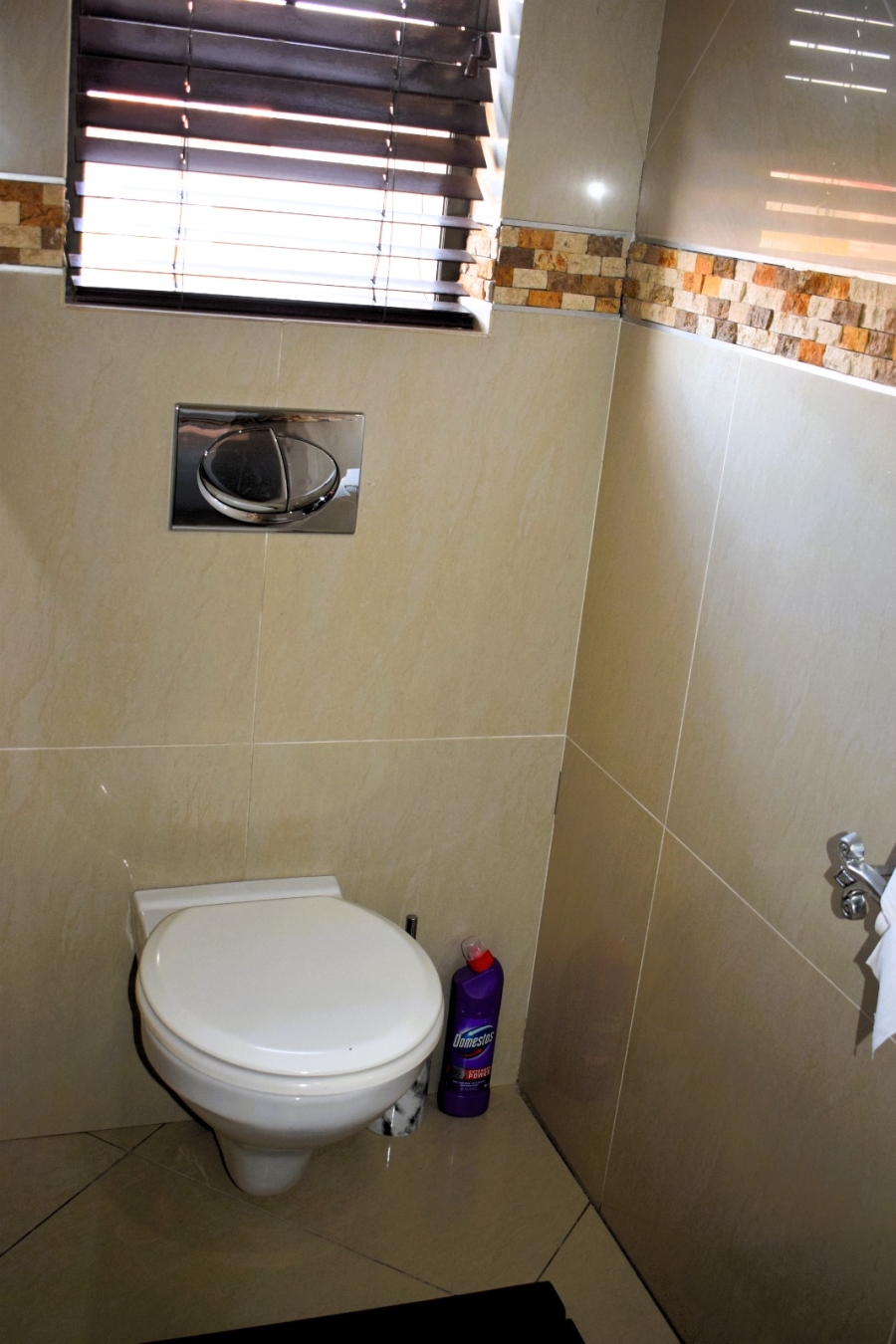 4 Bedroom Property for Sale in Kosmosdal Gauteng