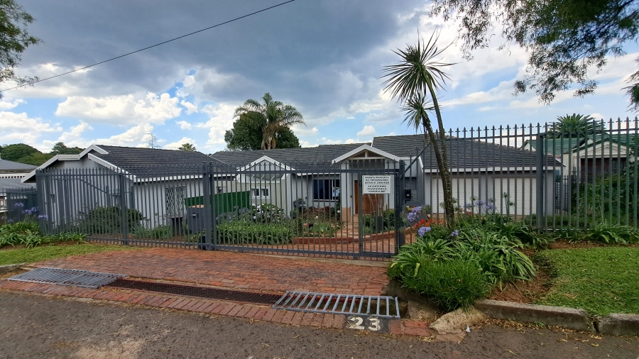 To Let 1 Bedroom Property for Rent in Helderkruin Gauteng