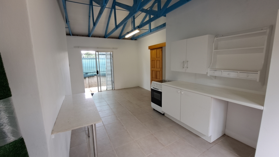 To Let 1 Bedroom Property for Rent in Helderkruin Gauteng