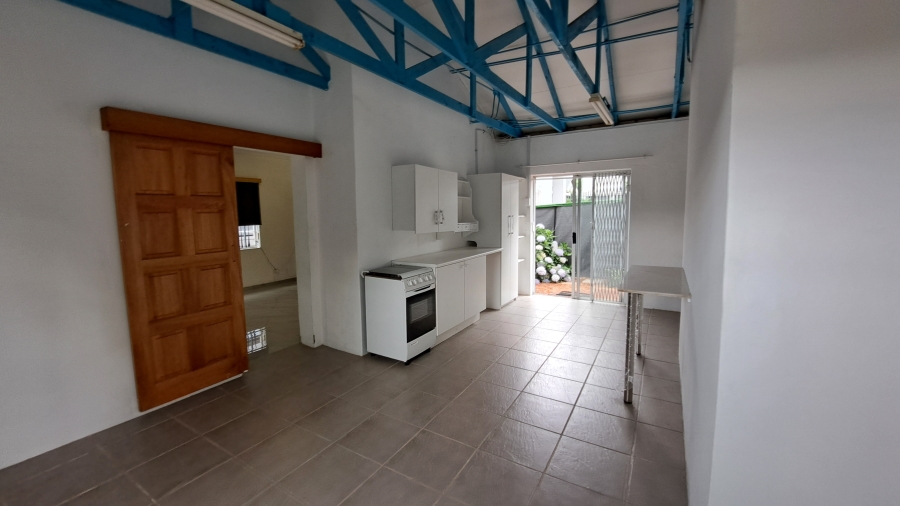 To Let 1 Bedroom Property for Rent in Helderkruin Gauteng