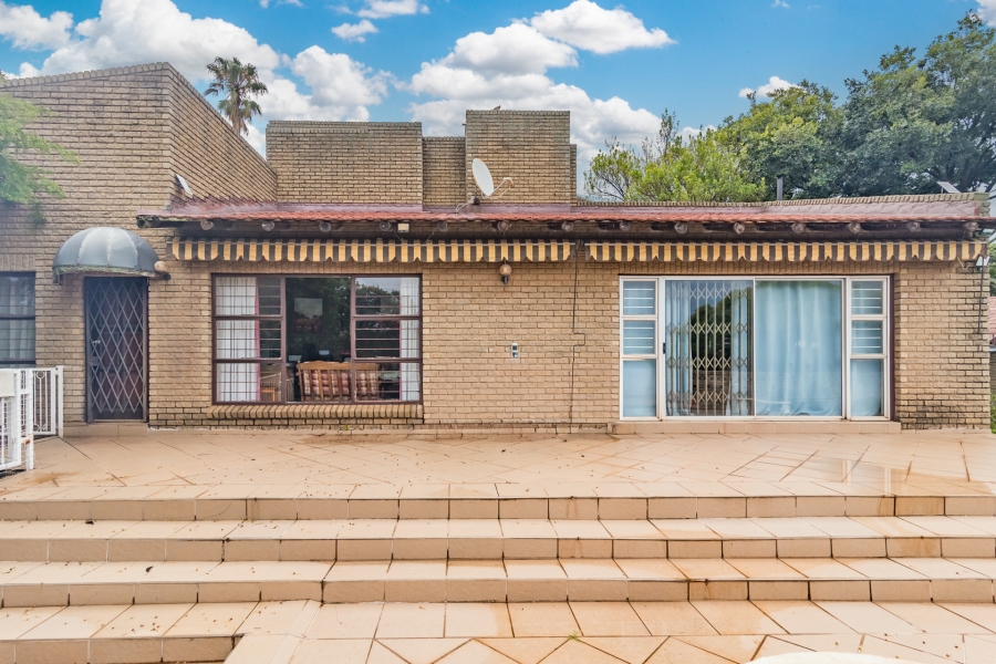 4 Bedroom Property for Sale in Rant En Dal Gauteng