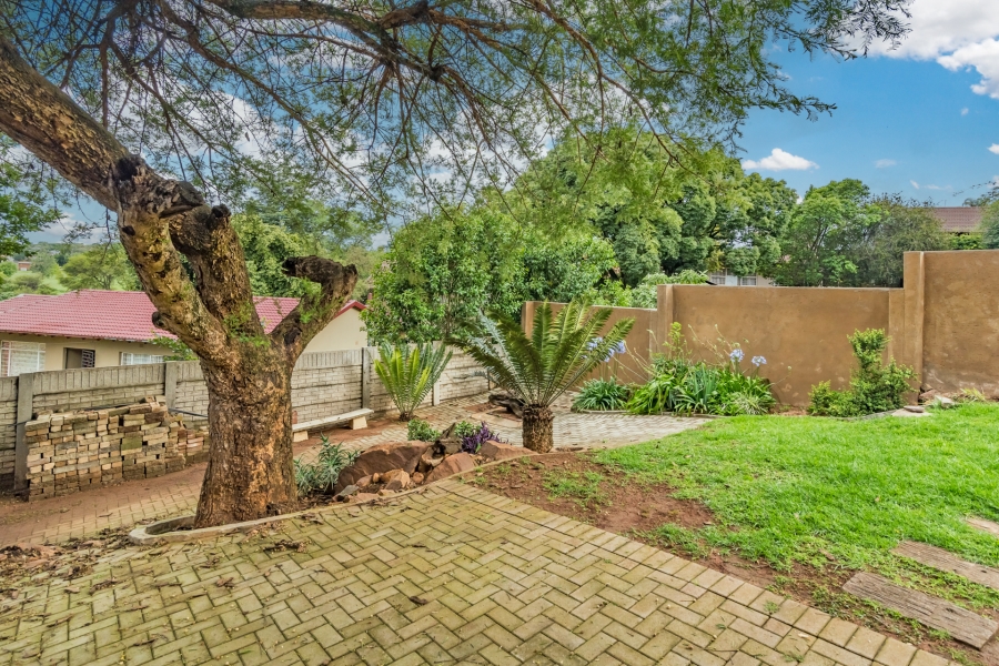 4 Bedroom Property for Sale in Rant En Dal Gauteng