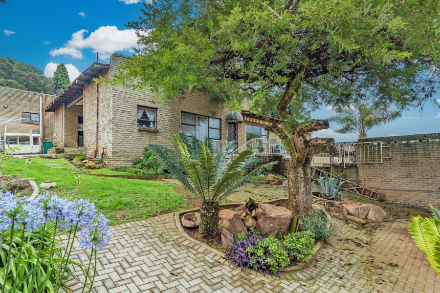 4 Bedroom Property for Sale in Rant En Dal Gauteng