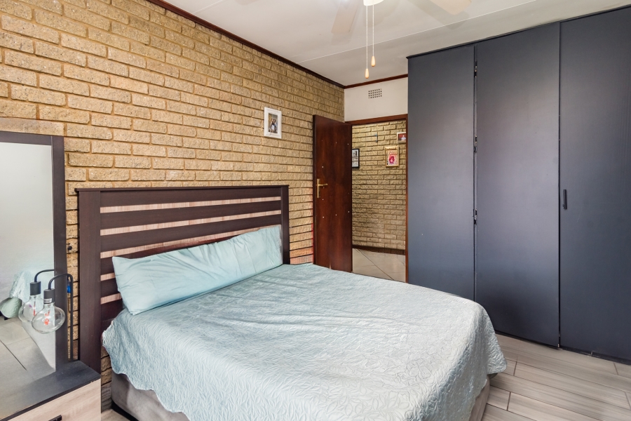 4 Bedroom Property for Sale in Rant En Dal Gauteng