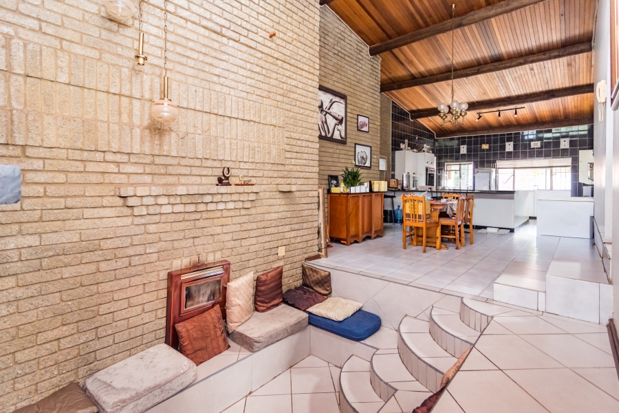 4 Bedroom Property for Sale in Rant En Dal Gauteng