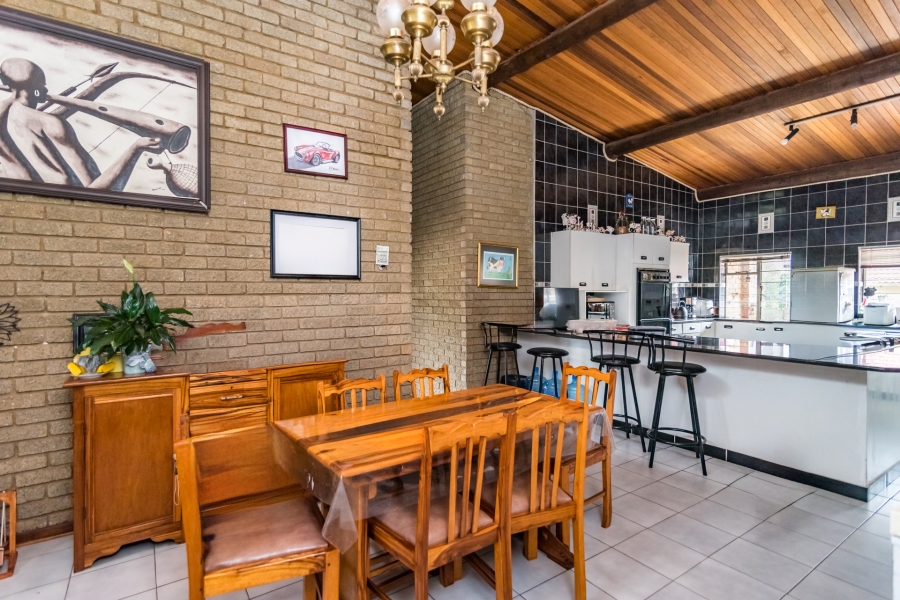 4 Bedroom Property for Sale in Rant En Dal Gauteng