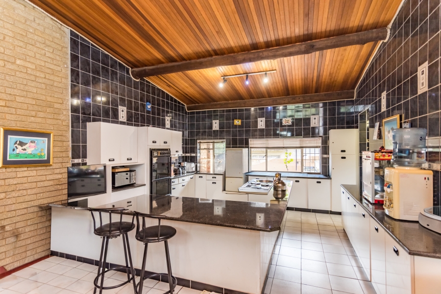 4 Bedroom Property for Sale in Rant En Dal Gauteng