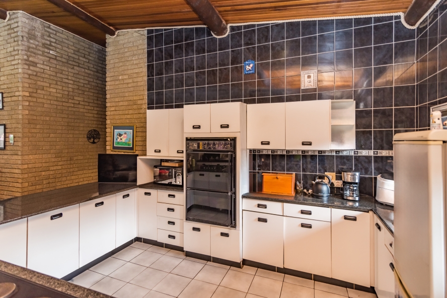 4 Bedroom Property for Sale in Rant En Dal Gauteng