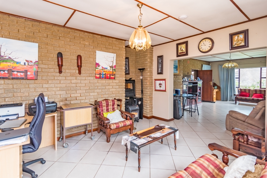 4 Bedroom Property for Sale in Rant En Dal Gauteng