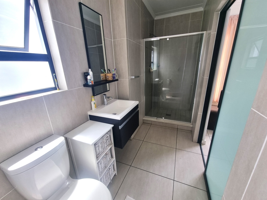 To Let 3 Bedroom Property for Rent in Greenstone Hill Gauteng