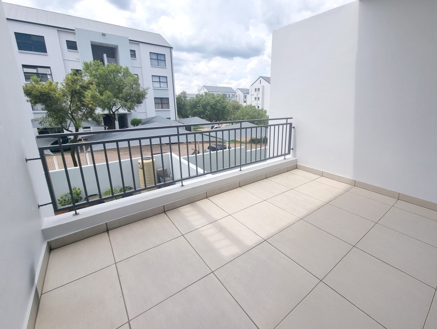 To Let 3 Bedroom Property for Rent in Greenstone Hill Gauteng