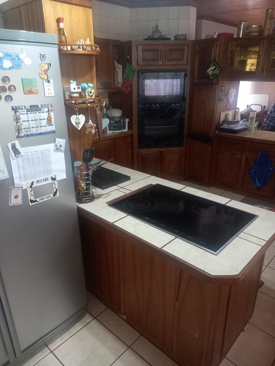 3 Bedroom Property for Sale in Dorandia Gauteng