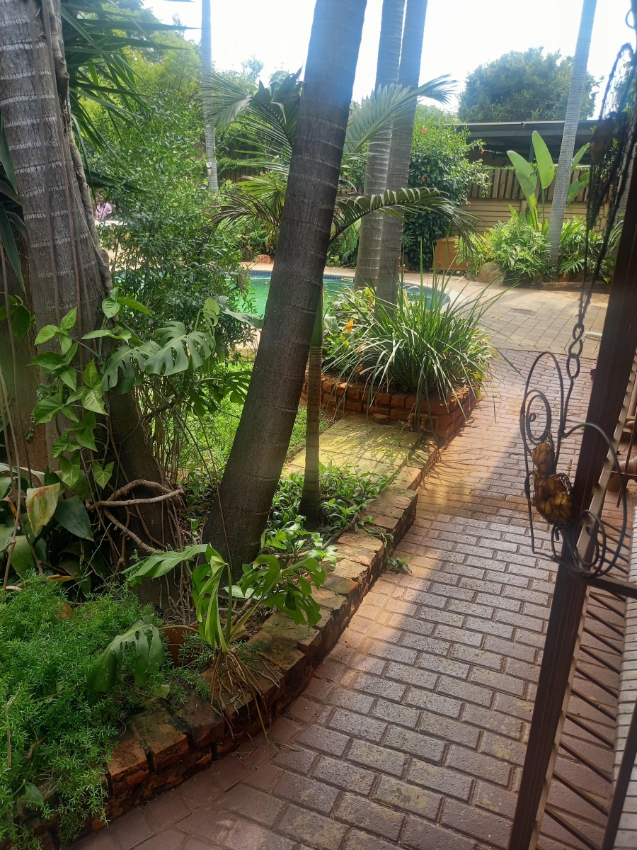 3 Bedroom Property for Sale in Dorandia Gauteng