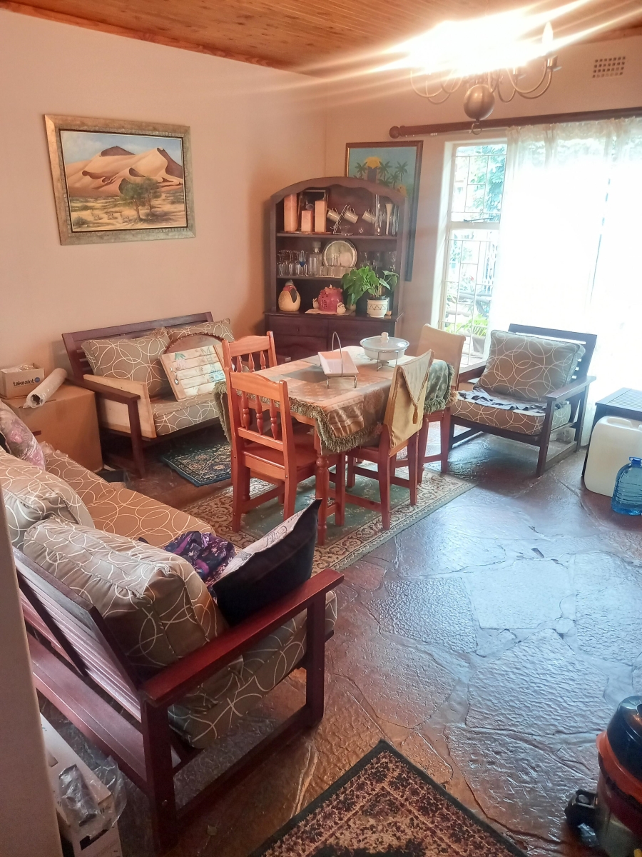 3 Bedroom Property for Sale in Dorandia Gauteng