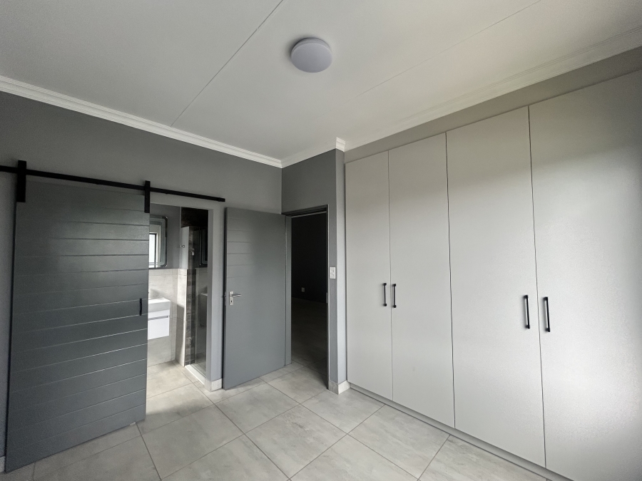 To Let 2 Bedroom Property for Rent in Norton Home Estate AH Gauteng