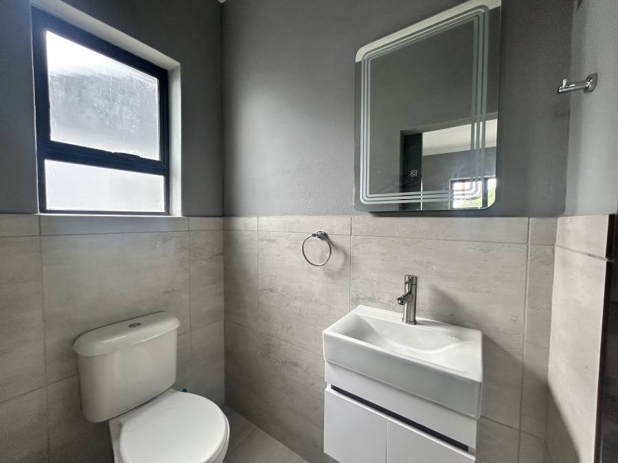 To Let 2 Bedroom Property for Rent in Norton Home Estate AH Gauteng