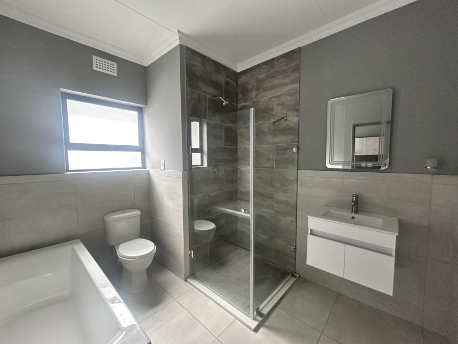 To Let 2 Bedroom Property for Rent in Norton Home Estate AH Gauteng