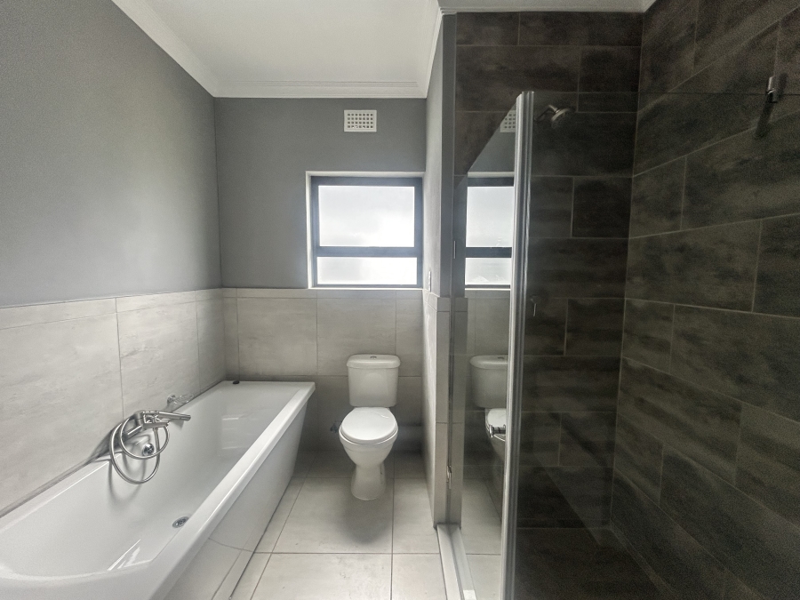 To Let 2 Bedroom Property for Rent in Norton Home Estate AH Gauteng