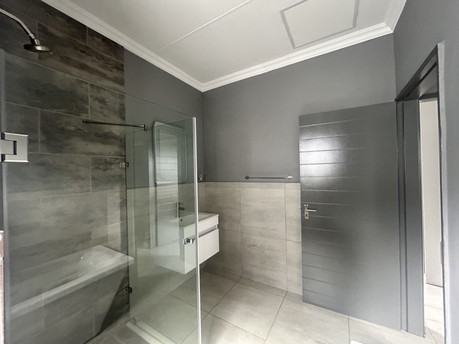 To Let 2 Bedroom Property for Rent in Norton Home Estate AH Gauteng