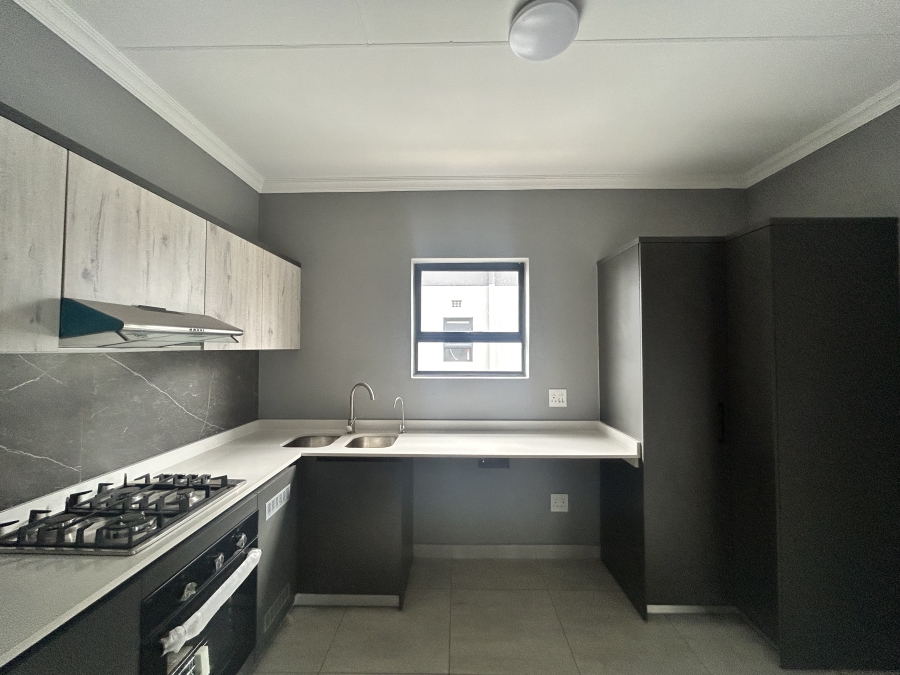 To Let 2 Bedroom Property for Rent in Norton Home Estate AH Gauteng