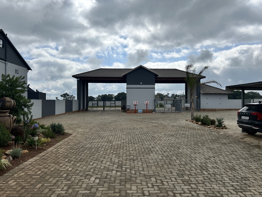 To Let 2 Bedroom Property for Rent in Norton Home Estate AH Gauteng