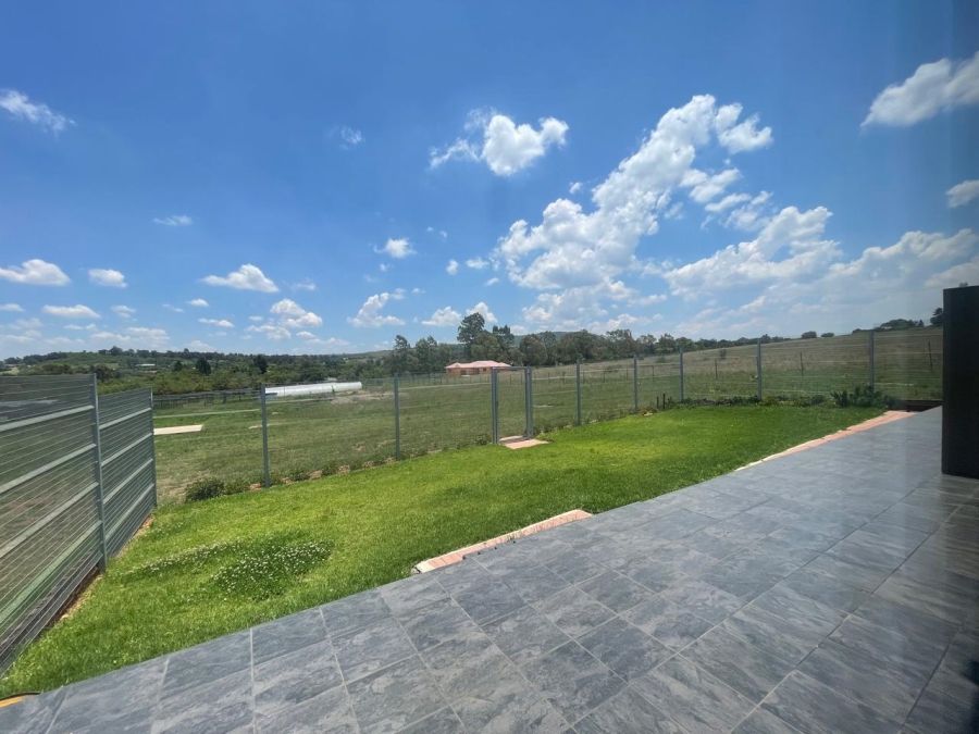 To Let 2 Bedroom Property for Rent in Drumblade A H Gauteng