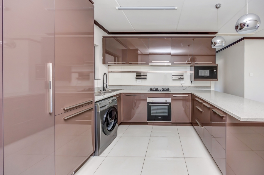 To Let 2 Bedroom Property for Rent in Broadacres Gauteng