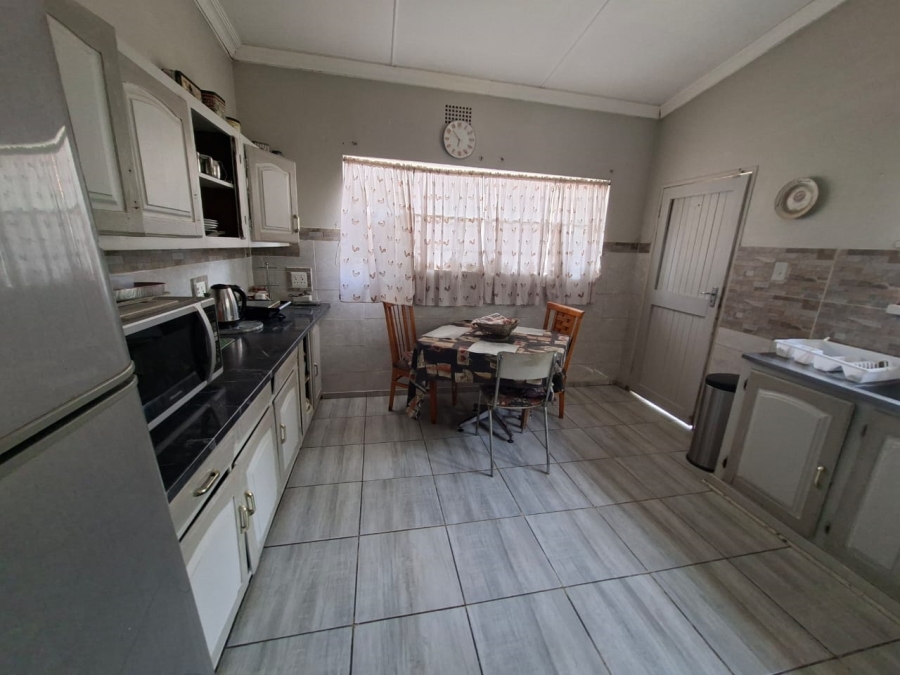 4 Bedroom Property for Sale in Selcourt Gauteng