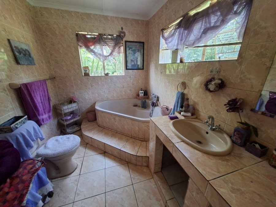 4 Bedroom Property for Sale in Selcourt Gauteng